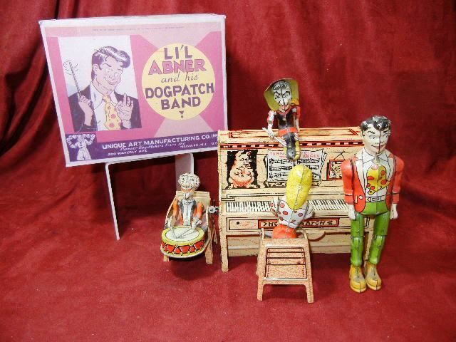 ANTIQUE TIN LITHO WINDUP TOY LIL ABNER DOG PATCH BAND WITH BOX  